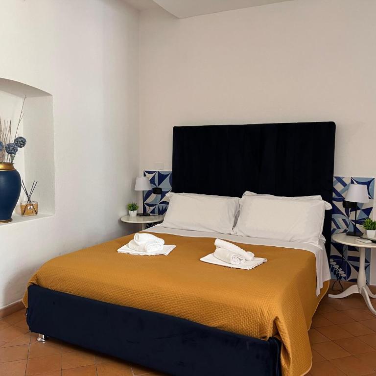 Rooms Hub Costa d'Amalfi - Vietri sul Mare - Camera Tripla Standard - 3