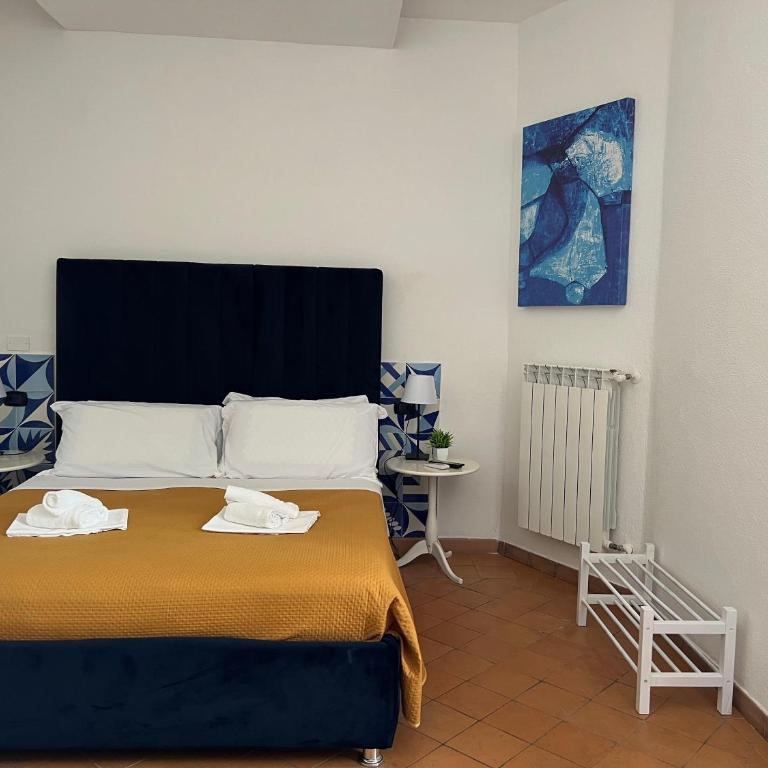 Rooms Hub Costa d'Amalfi - Vietri sul Mare - Camera Tripla Standard - 5