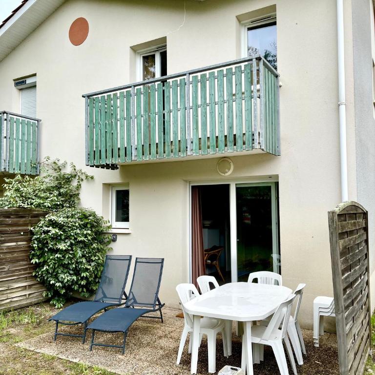 Villa Naiades - Three-Bedroom House - 6