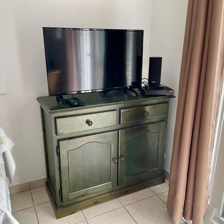 Villa Naiades - Three-Bedroom House - 14