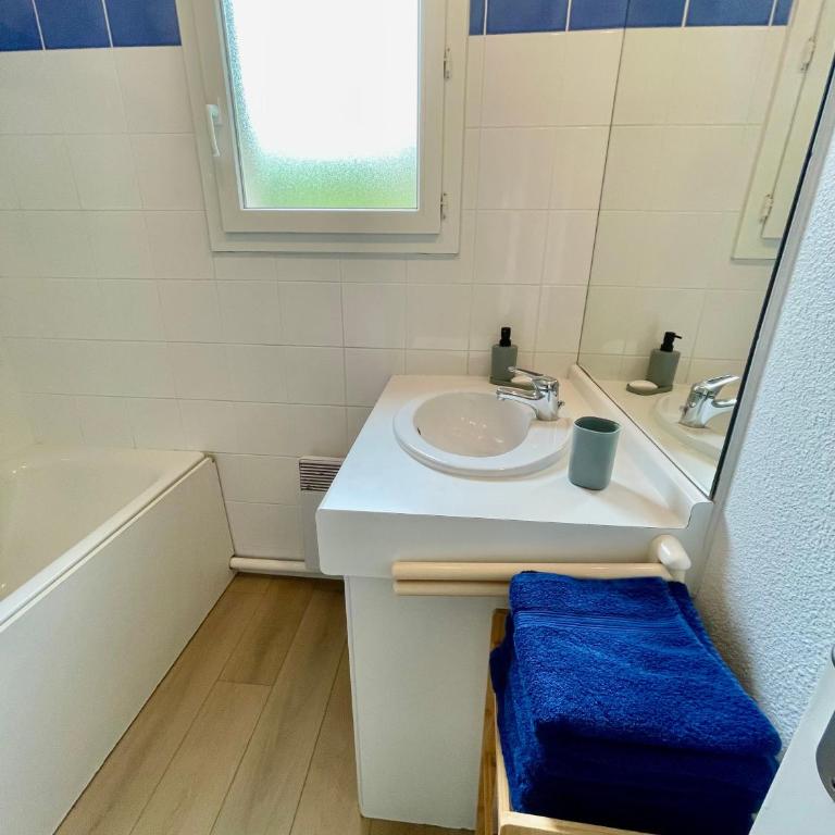Villa Naiades - Three-Bedroom House - 22