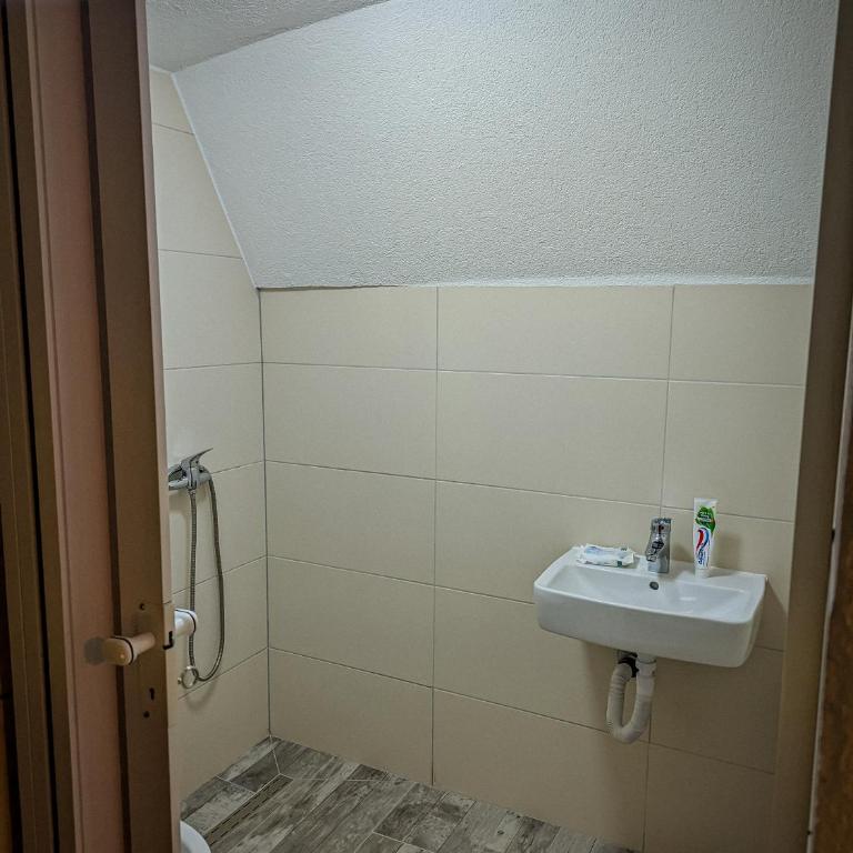 Vikendica Stella - Two-Bedroom House - 24