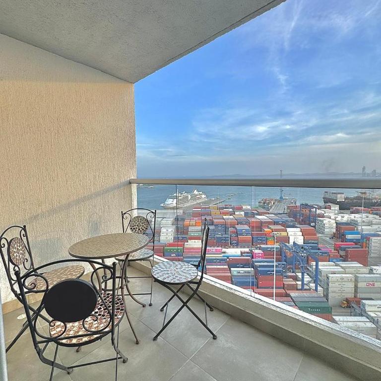 Excepcional apartamento en zona de negocios - Two-Bedroom Apartment - 22