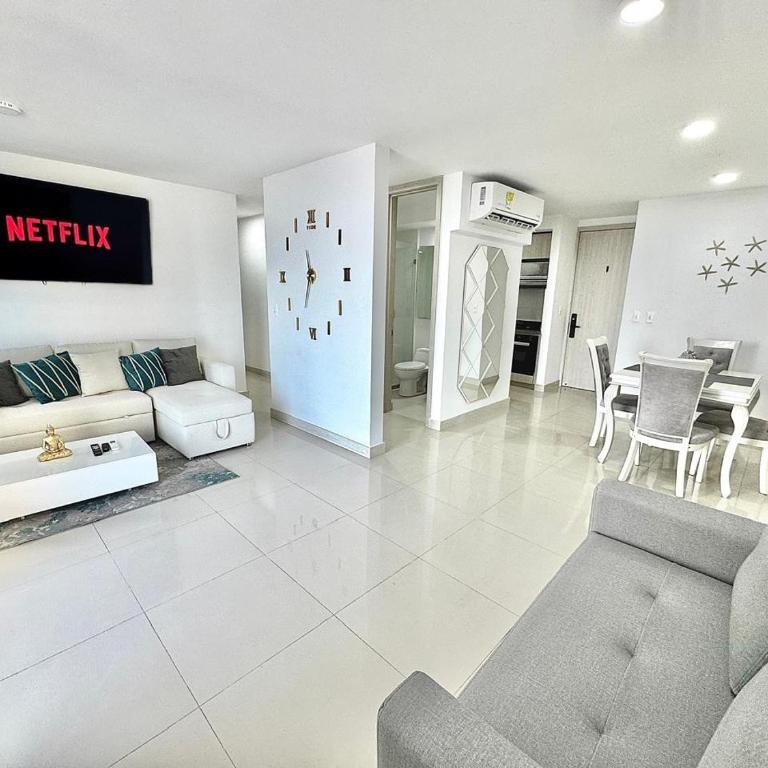 Excepcional apartamento en zona de negocios - Two-Bedroom Apartment - 32