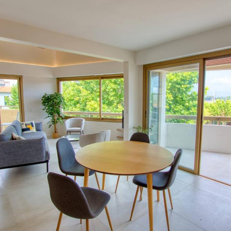 Duplex Vieil Antibes 3 chambres Parking avec vue mer Wifi - LIMESTAY - Apartamento - 3