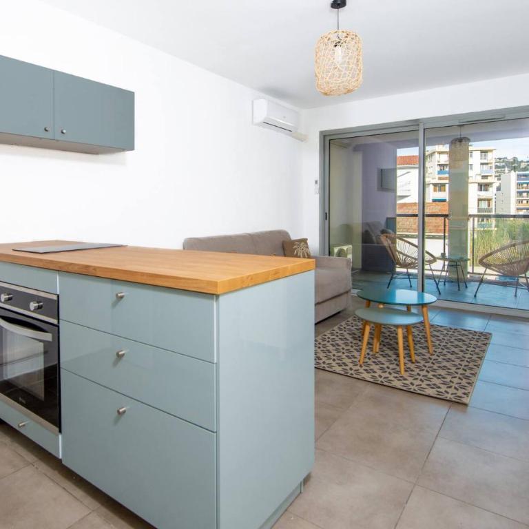 Studio Port Golfe-Juan Parking Wifi Climatisation Terrasse - Studio - 17