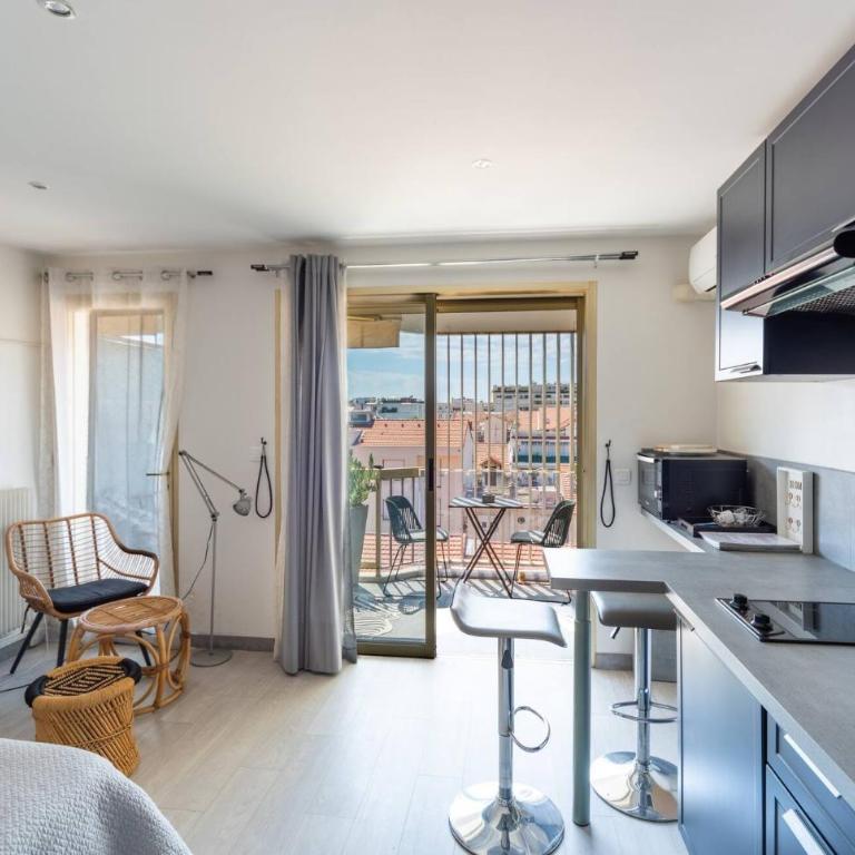 Le Mimosas - Studio Cannes centre - Vue mer Terrasse WIFI climatisation - Estudio - 5