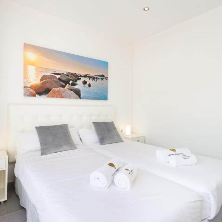 Luxury Penthouse with Sea Views and Terrace La Caleta - Apartamento - 2 niveles - 24