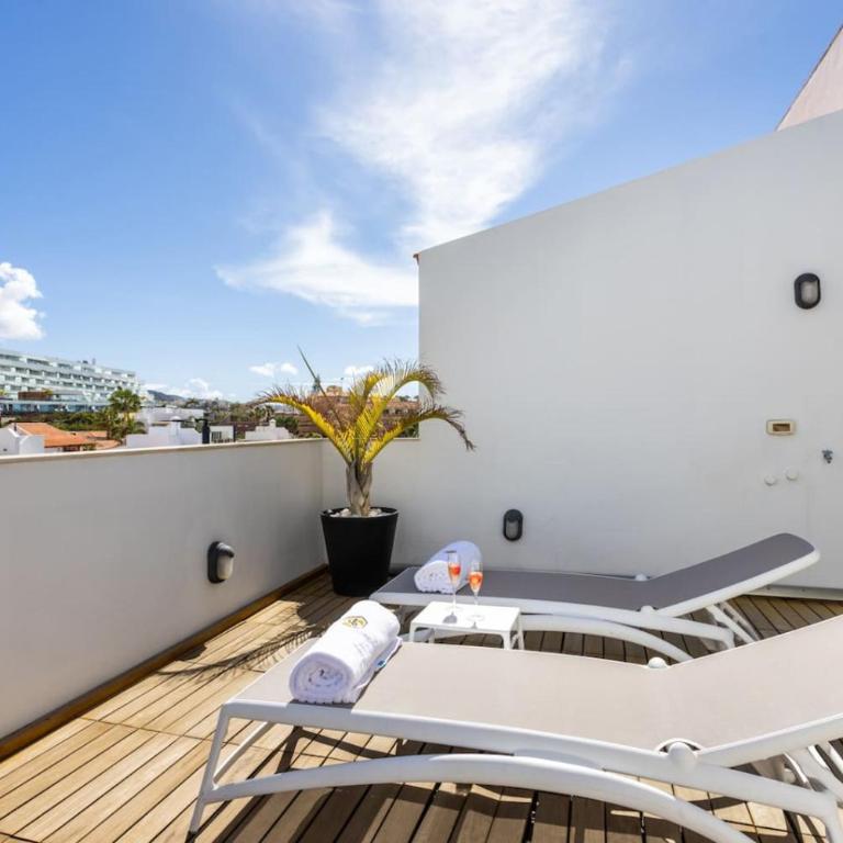 Luxury Penthouse with Sea Views and Terrace La Caleta - Apartamento - 2 niveles - 31