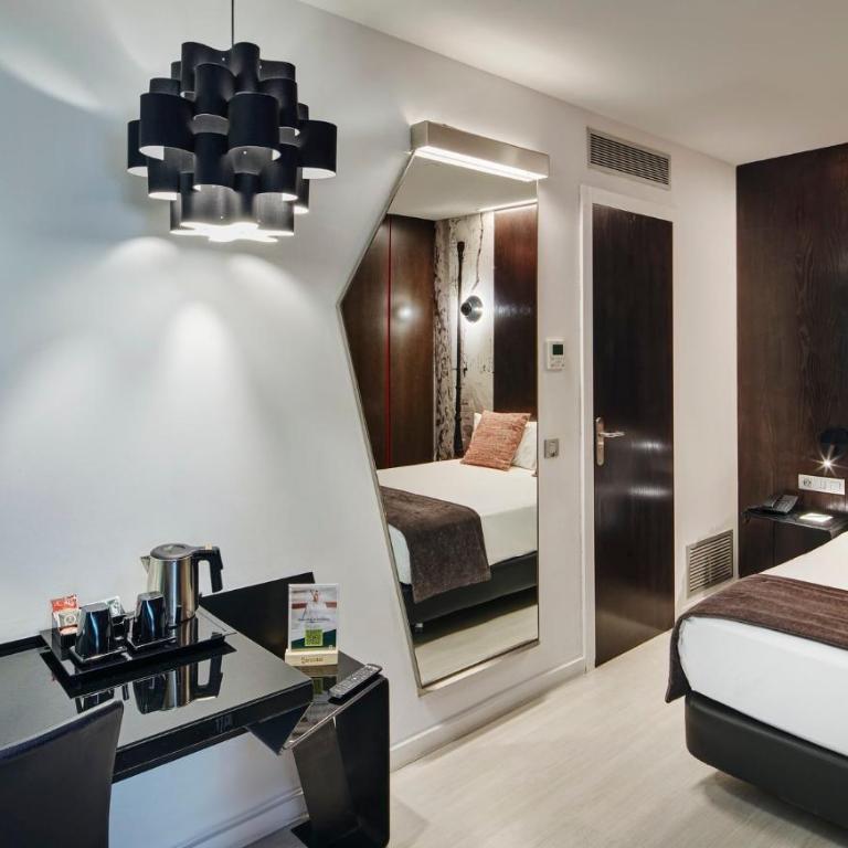 Sercotel Hotel Rosellon - Basic Double or Twin Room - 1