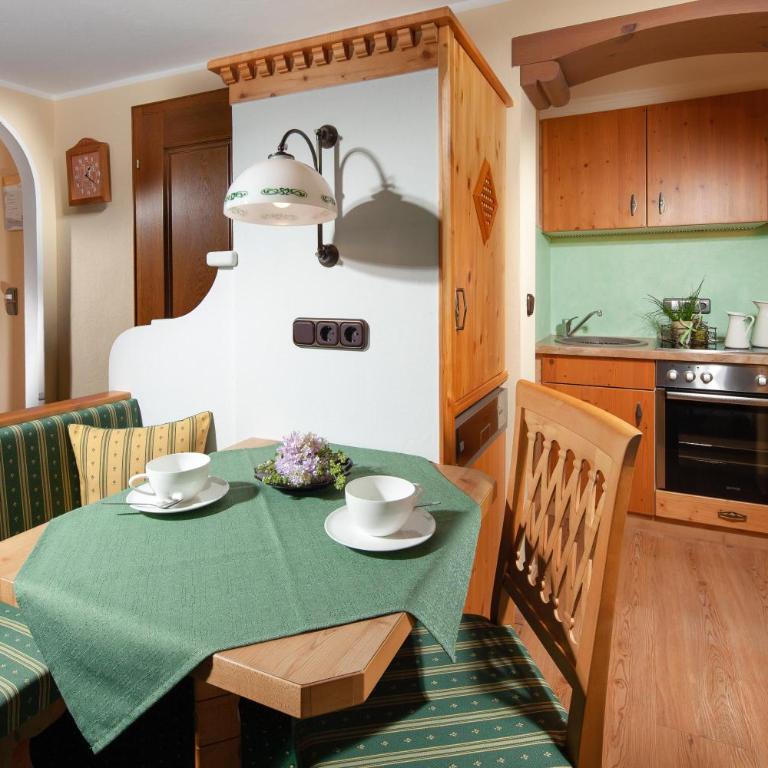 Ferienwohnungen Dankllehen - Studio-Apartment mit Balkon - 2