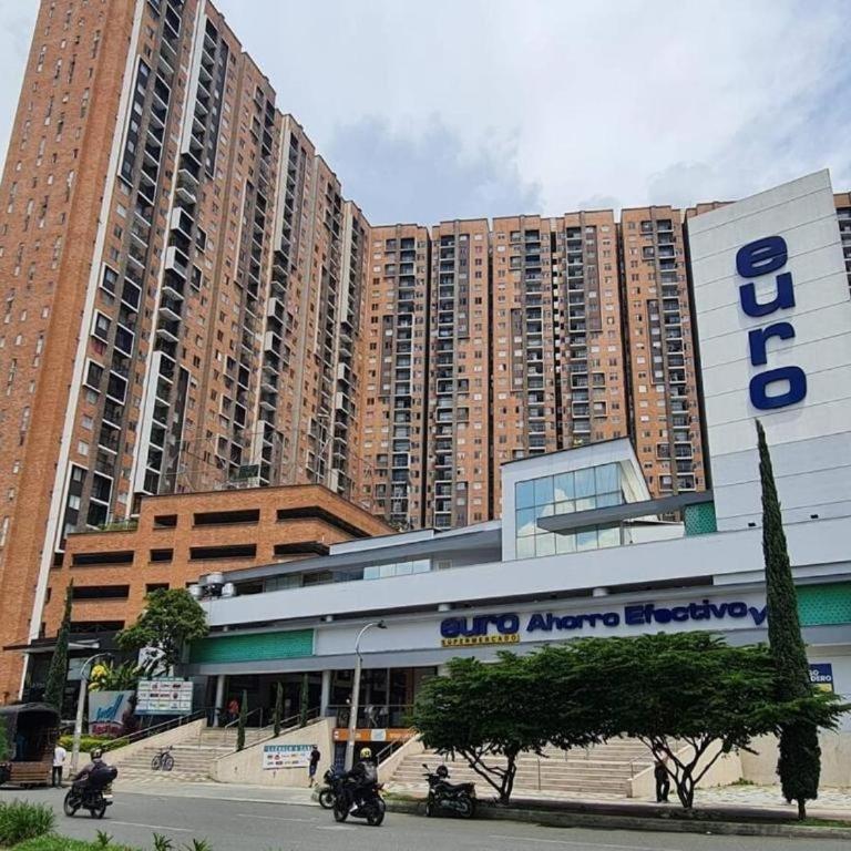 Apartamento hermoso cerca al metro - Apartamento de 3 dormitorios - 34