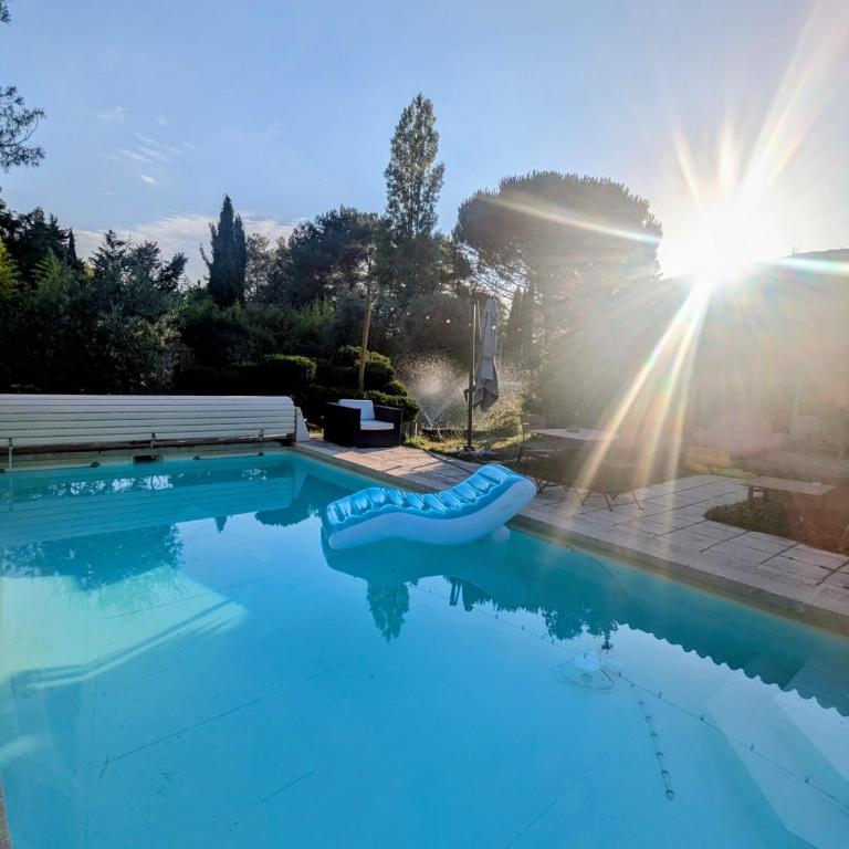 Family villa with pool in Aix-en-Provence - Villa - 17