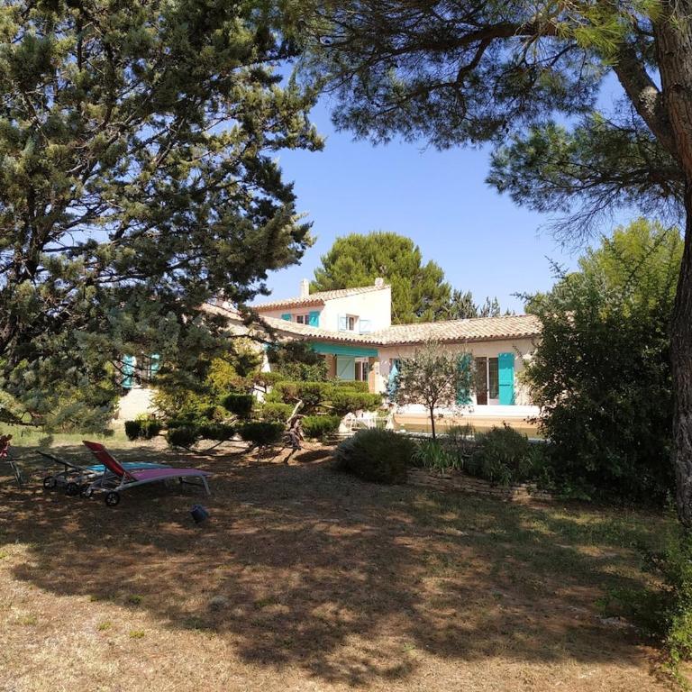 Family villa with pool in Aix-en-Provence - Villa - 26