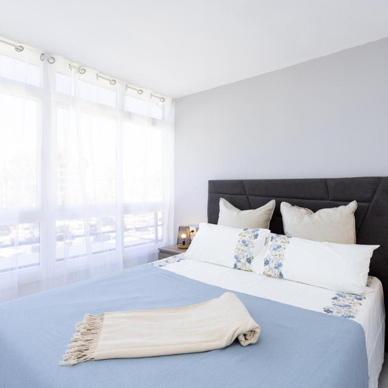 Three spacious apartments 150m from the Las Americas promenade - Apartamento con vistas a la piscina - 1