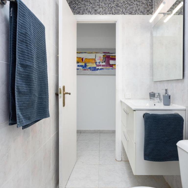 Three spacious apartments 150m from the Las Americas promenade - Apartamento con vistas a la piscina - 21