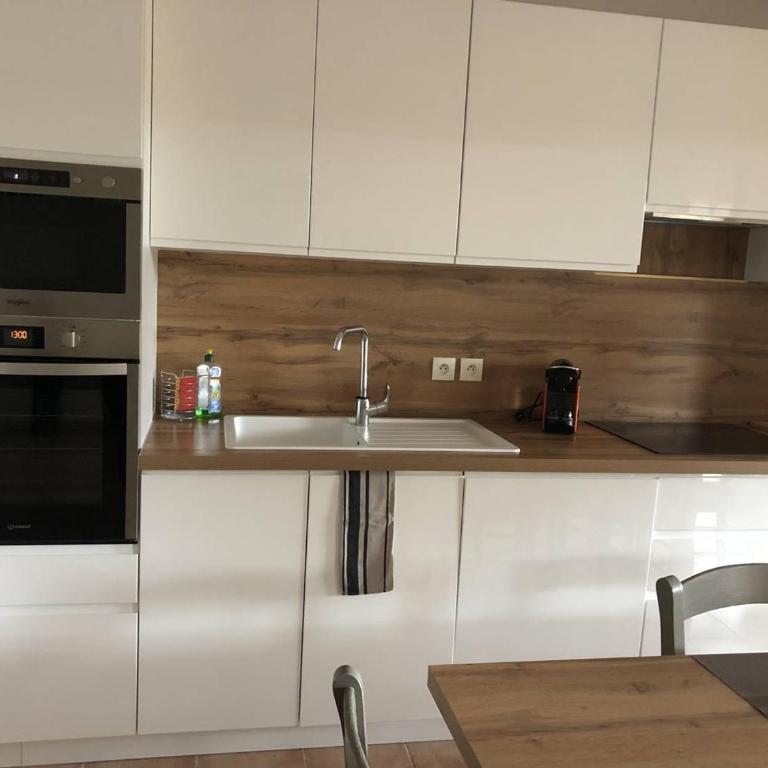 T3 avec Piscine, Clim et Terrasse - 6 pers. - FR-1-768-39 - Appartement - 6