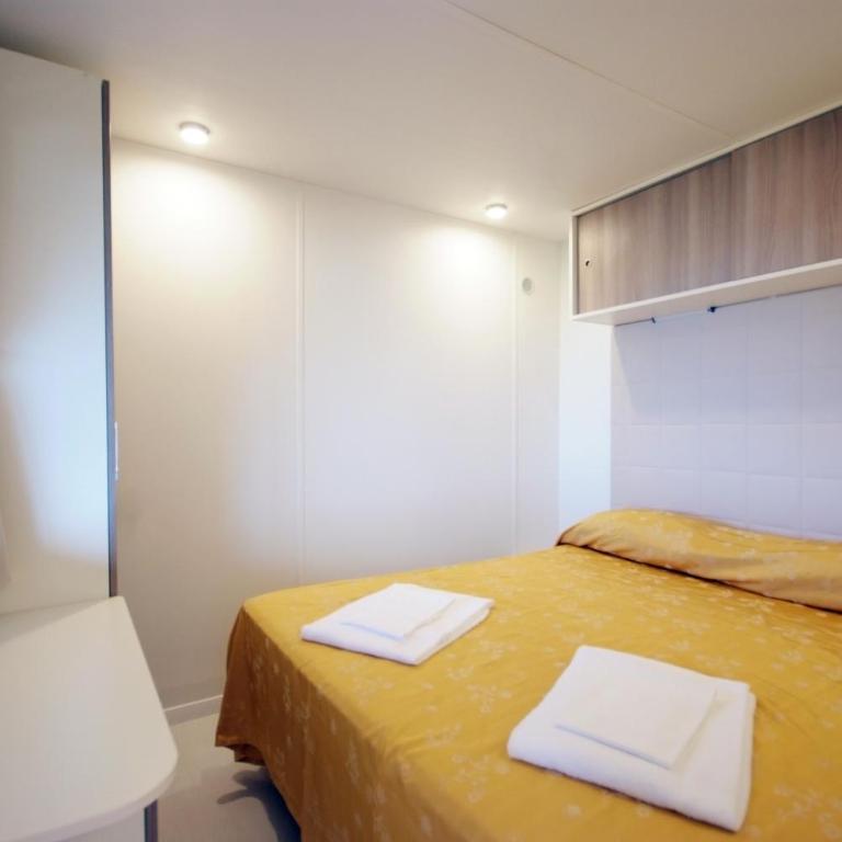 Camping Village Scaglieri - Chalet Superior - 4