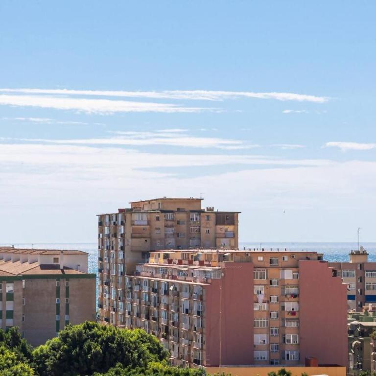 "El REBALAJE"Parking playa 550 m centro 1,8km - Apartamento de 3 dormitorios - 30