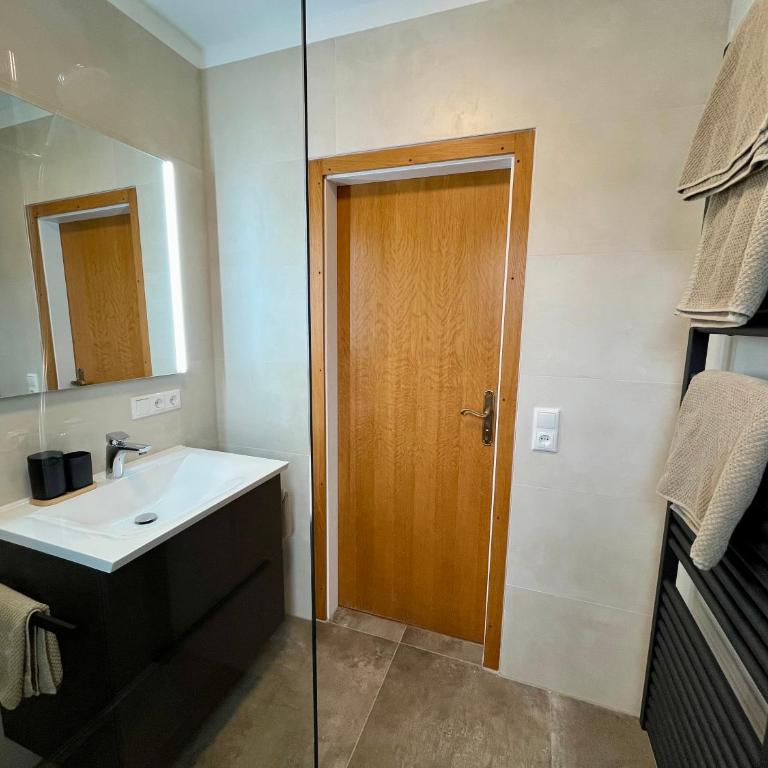 Salzkammergut Hideaway RUDOLPH - Apartment mit 2 Schlafzimmern und Balkon - 16