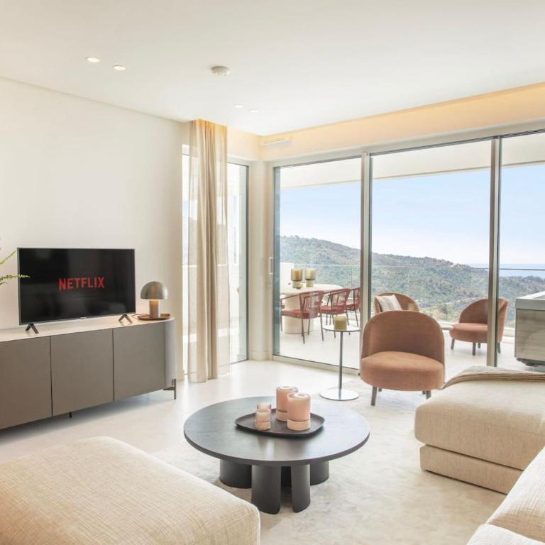 Luxury apartment with Jacuzzi - Two-Bedroom Apartment - 1