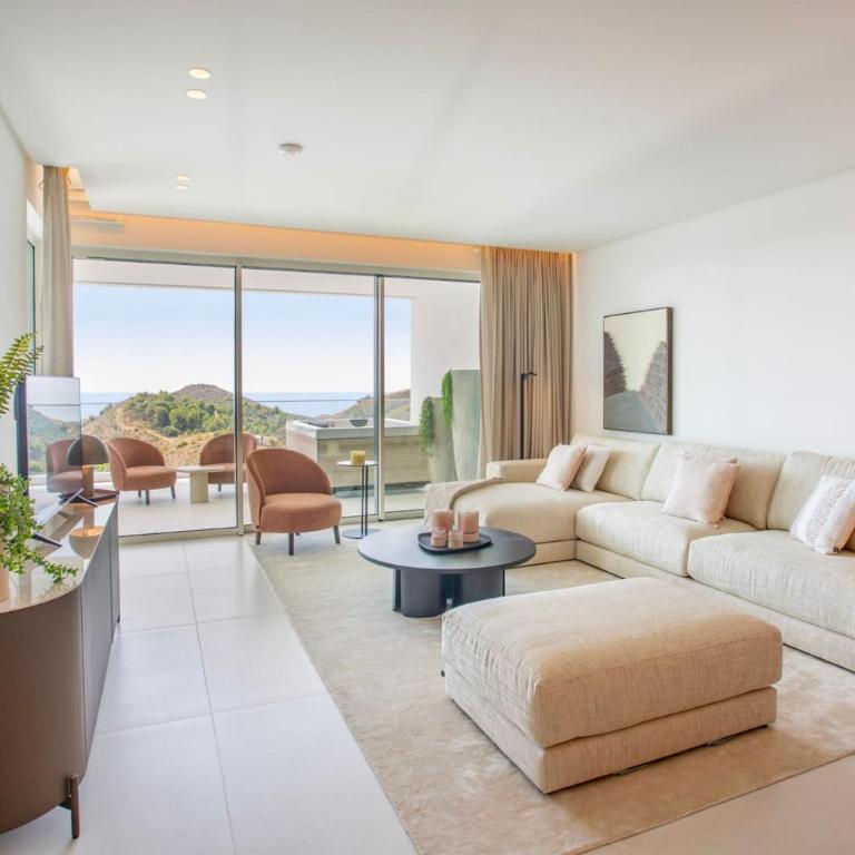 Luxury apartment with Jacuzzi - Two-Bedroom Apartment - 8