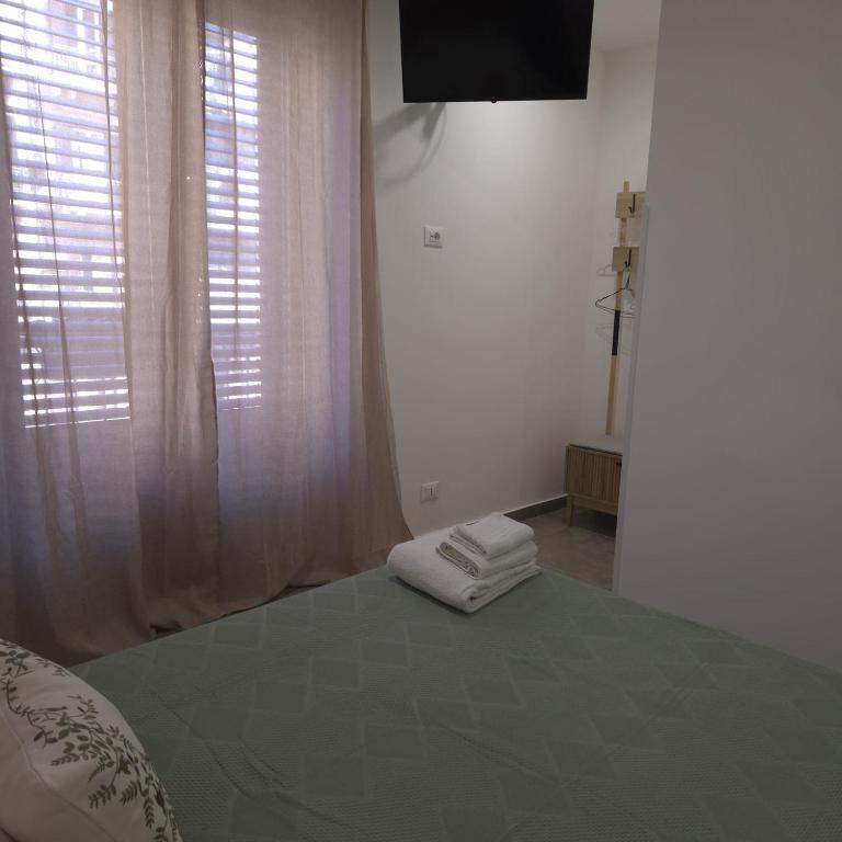La Ciconella 2 - Double Room with Balcony - 8