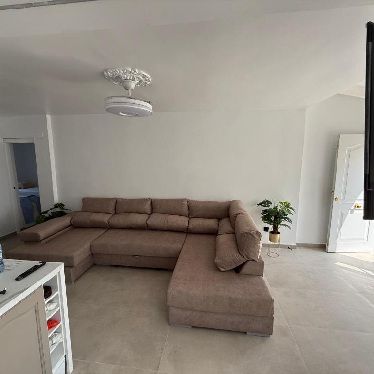 CASA Adosada obra nueva Calas santa pola del este 50 metros del mar - Casa de 3 dormitorios - 45