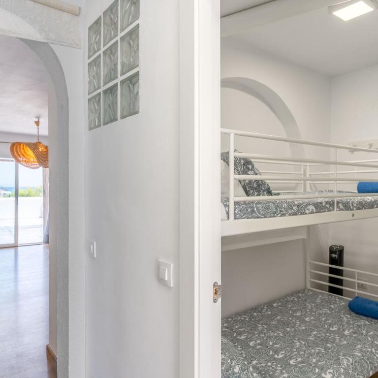 NEPTUNITO: Primera línea con Piscina - Apartamento de 2 dormitorios - 59