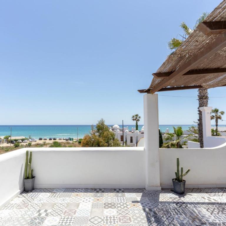 NEPTUNITO: Primera línea con Piscina - Apartamento de 2 dormitorios - 21
