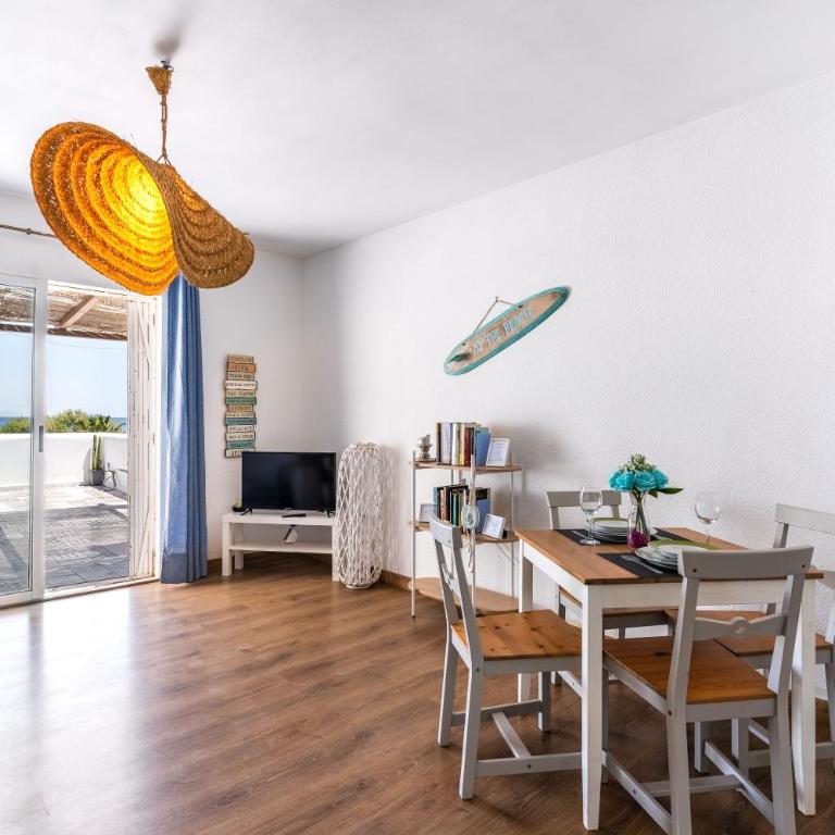 NEPTUNITO: Primera línea con Piscina - Apartamento de 2 dormitorios - 40