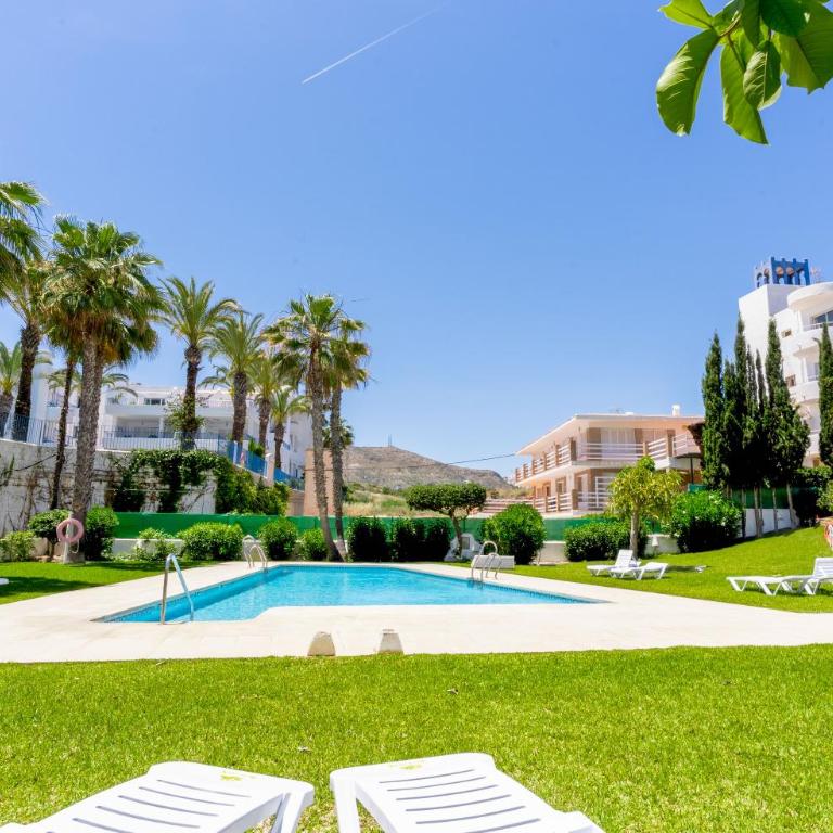 NEPTUNITO: Primera línea con Piscina - Apartamento de 2 dormitorios - 53