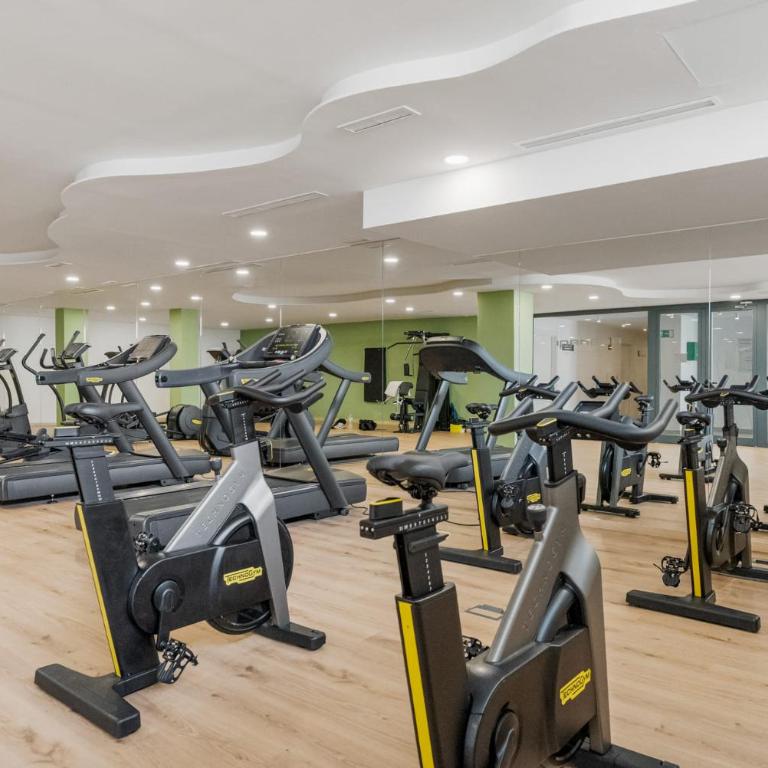 ViVi Homes - Casa la Perla - terrace - gym - pool - Apartamento de 3 dormitorios con vistas al mar - 35