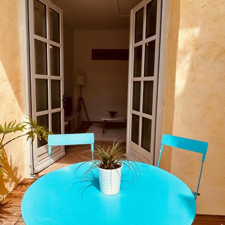 Appartement 2 chambres avec terrasse dans une cour privée - Appartement 2 Chambres avec Terrasse - 1