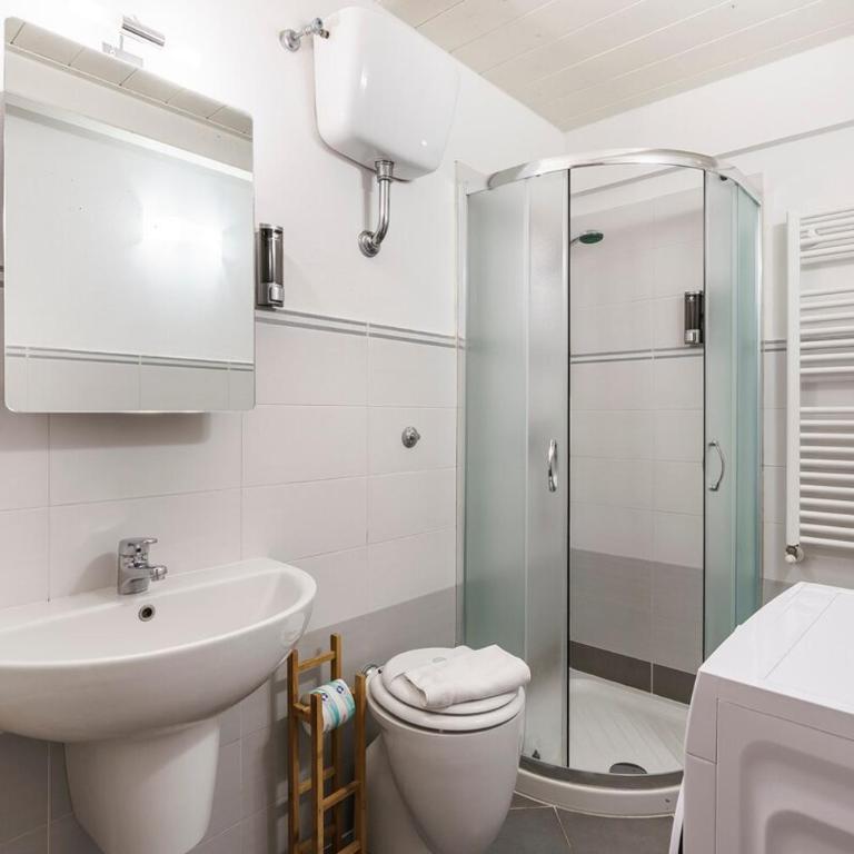 view of the Arno Window on the Arno VII wifi, ac - Appartamento con 1 Camera da Letto - 7