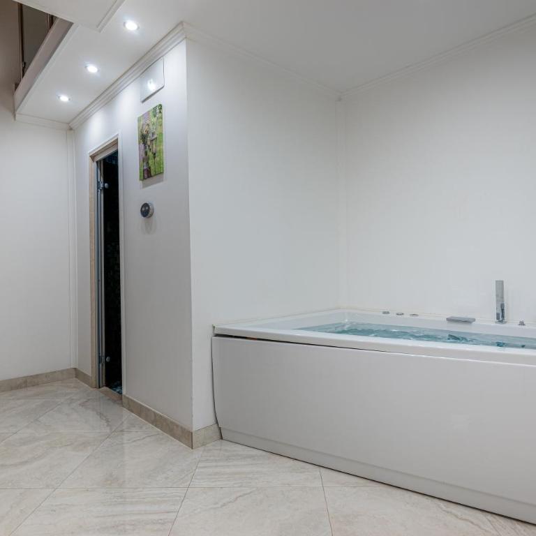 Masseria Tenuta Quintino - Suite con Vasca Idromassaggio - 5