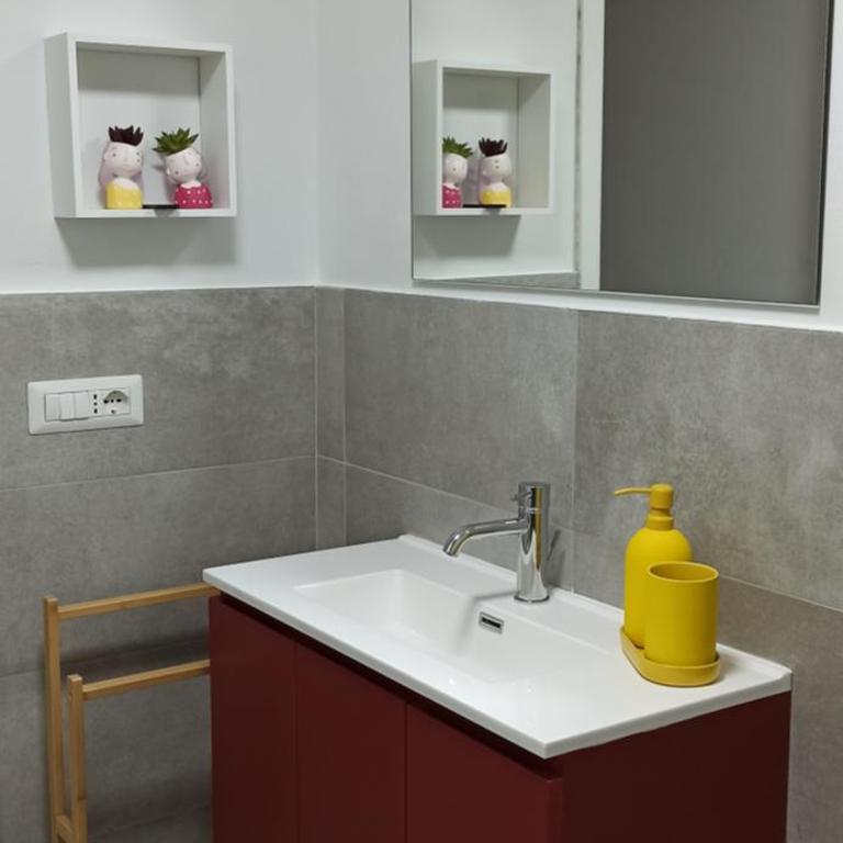 Casa LUIS - Appartamento Deluxe con 2 Camere da Letto - 23