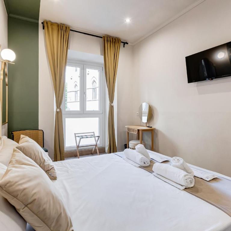 Vivilo Collection - Charme 24 Suites - Close to Via Veneto - Camera Matrimoniale Deluxe - 1