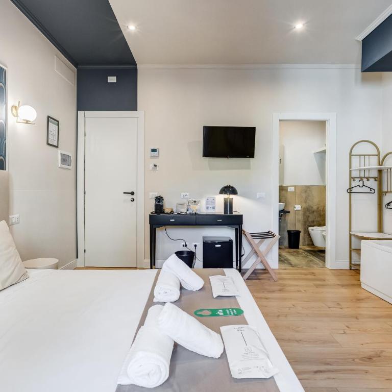 Vivilo Collection - Charme 24 Suites - Close to Via Veneto - Camera Tripla con Vasca - 7