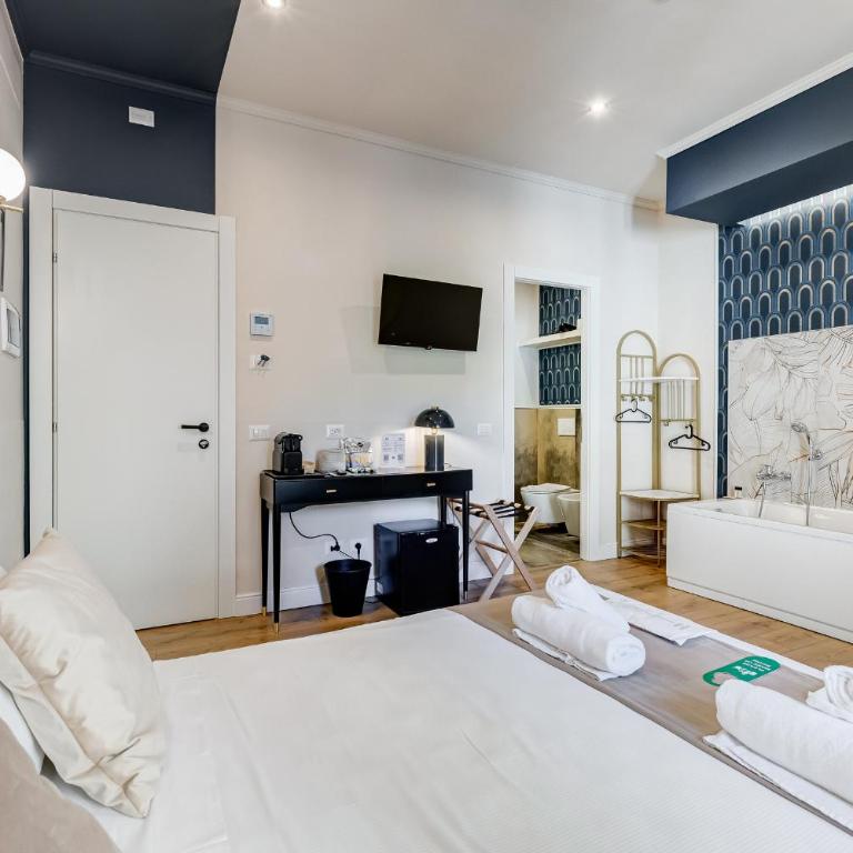 Vivilo Collection - Charme 24 Suites - Close to Via Veneto - Camera Tripla con Vasca - 10