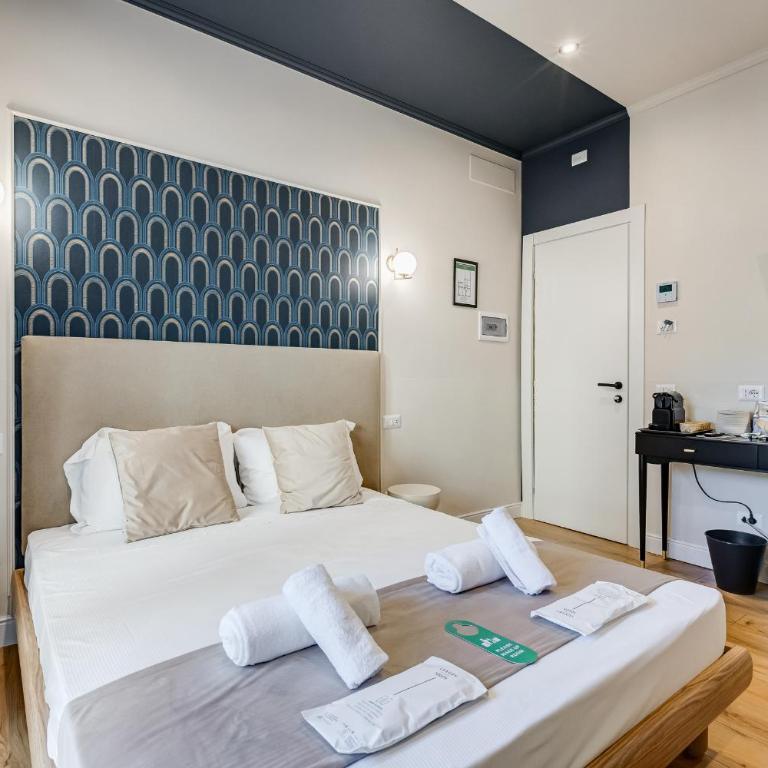 Vivilo Collection - Charme 24 Suites - Close to Via Veneto - Camera Tripla con Vasca - 22