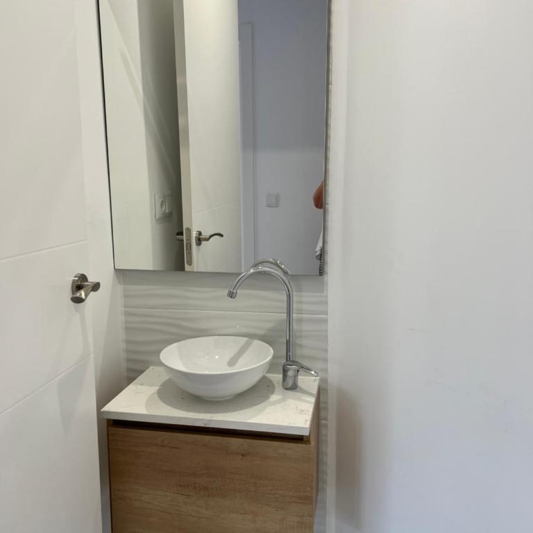 Luminoso y céntrico Llanes - Two-Bedroom Apartment with City View - 7