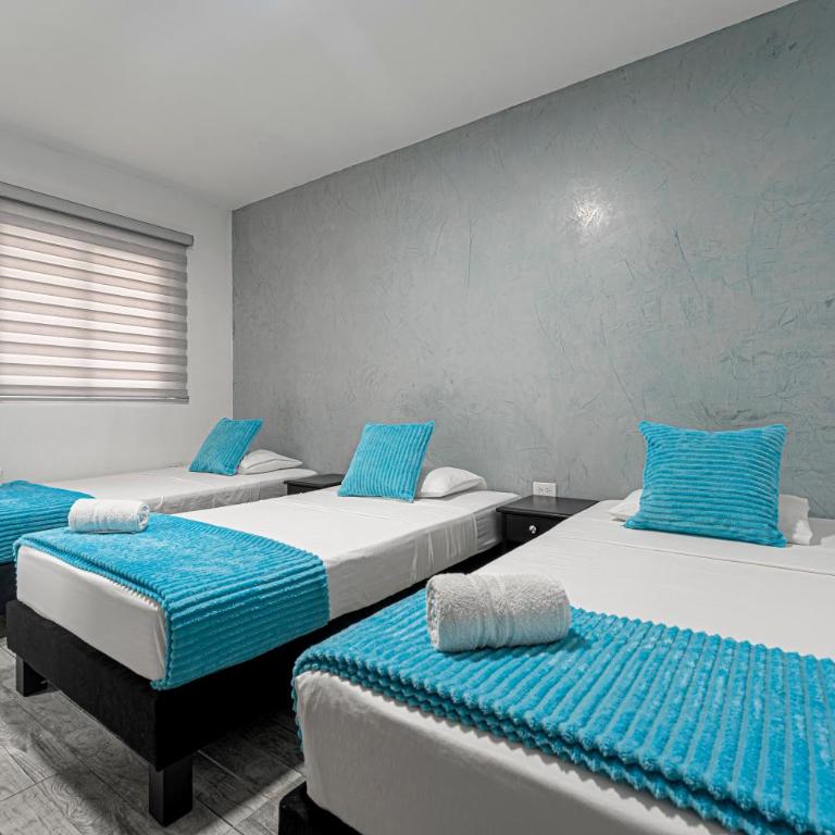 Victoria Imperial Hotel - Standard Triple Room - 1