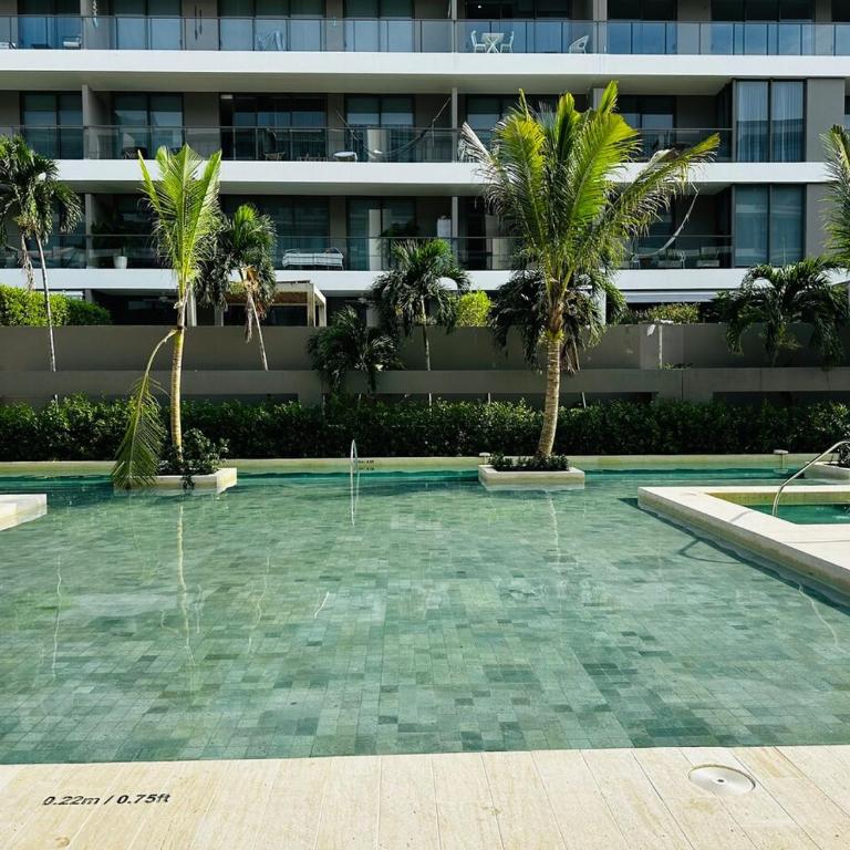 Spectacular Beachfront Apartment - Two-Bedroom Apartment - 55