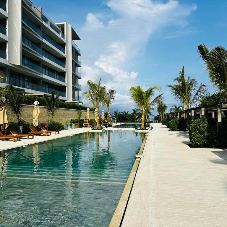 Spectacular Beachfront Apartment - Two-Bedroom Apartment - 81