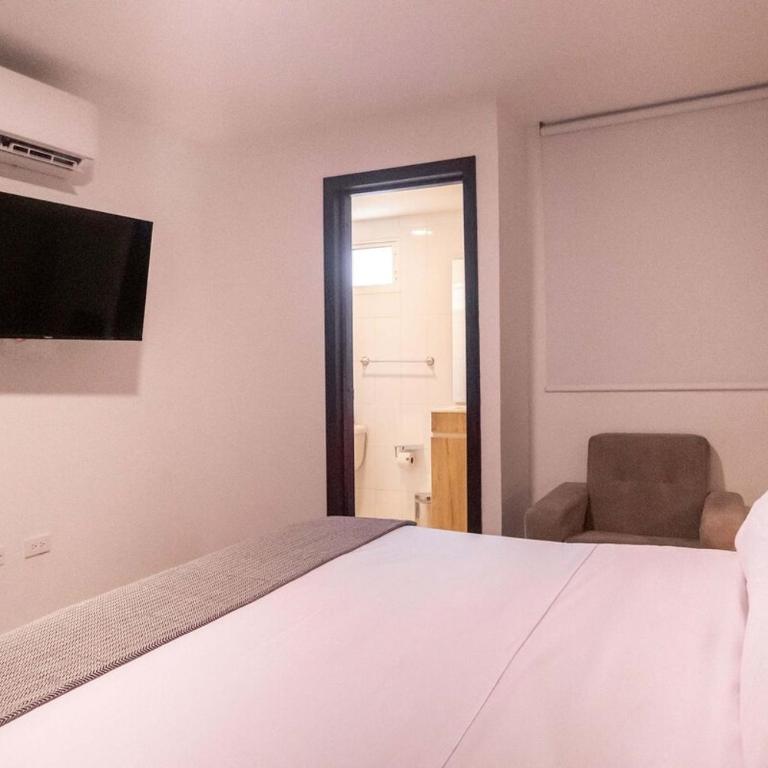 Serene Bay by Wynwood House - Two-Bedroom Apartment - 4