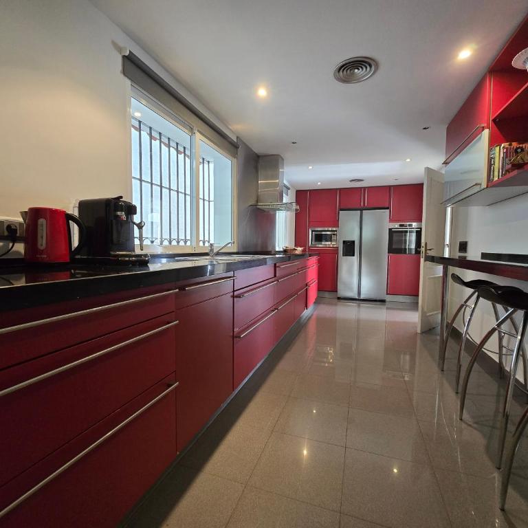 Large Family Villa 500m From Beach with Stunning Views - 6 bedroom Villa - 17