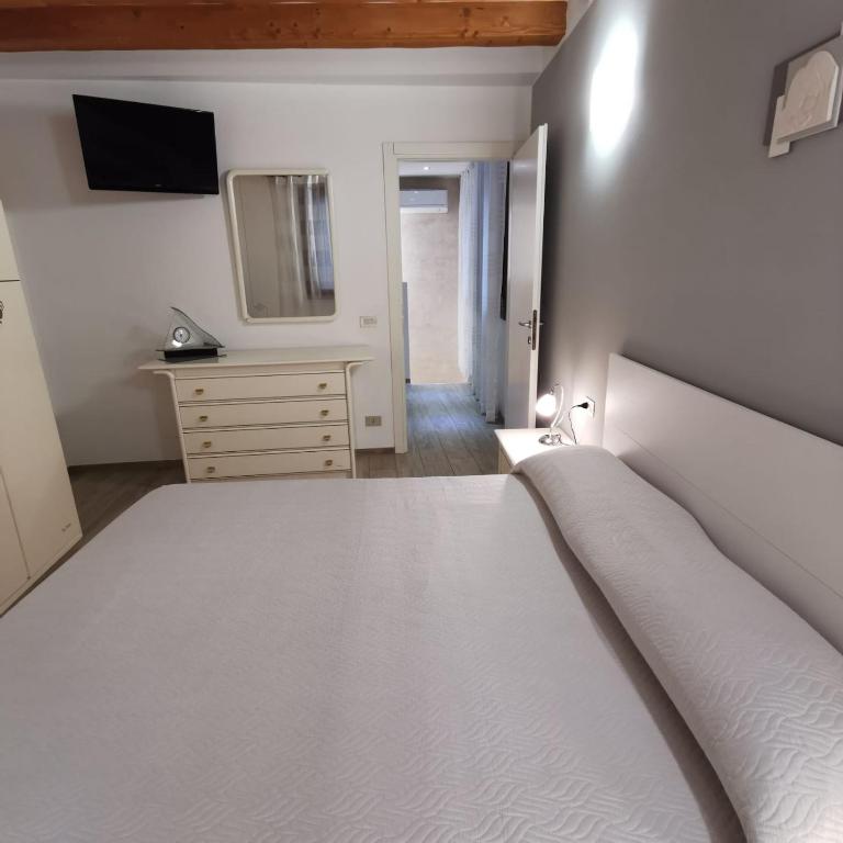 Angolo Del Paradiso - Appartamento con 2 Camere da Letto - 25