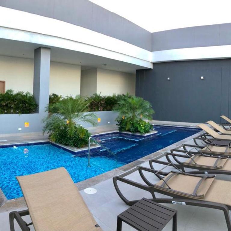 Apartamento elegante en el rodadero a 3 minutos caminando de la playa - Two-Bedroom Apartment - 4