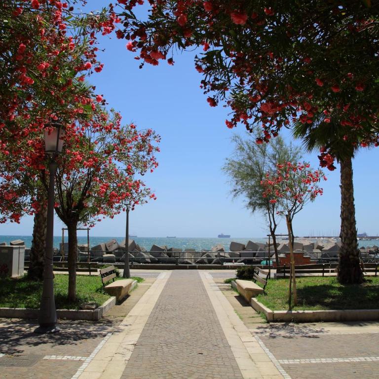 Salerno Centro Holiday House - Appartamento - 11